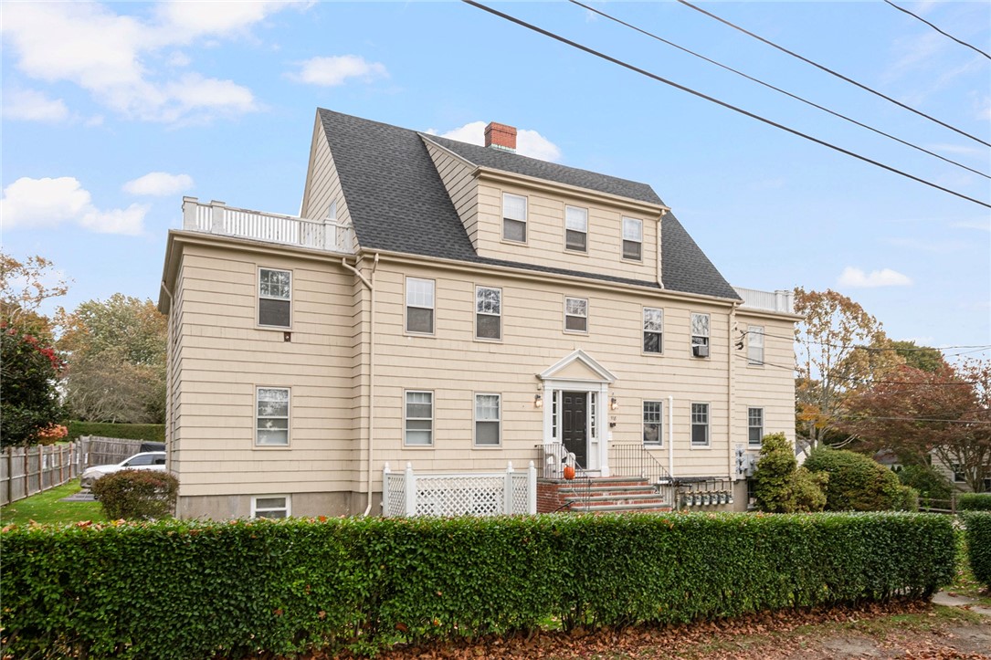 118 Ruggles Avenue 202