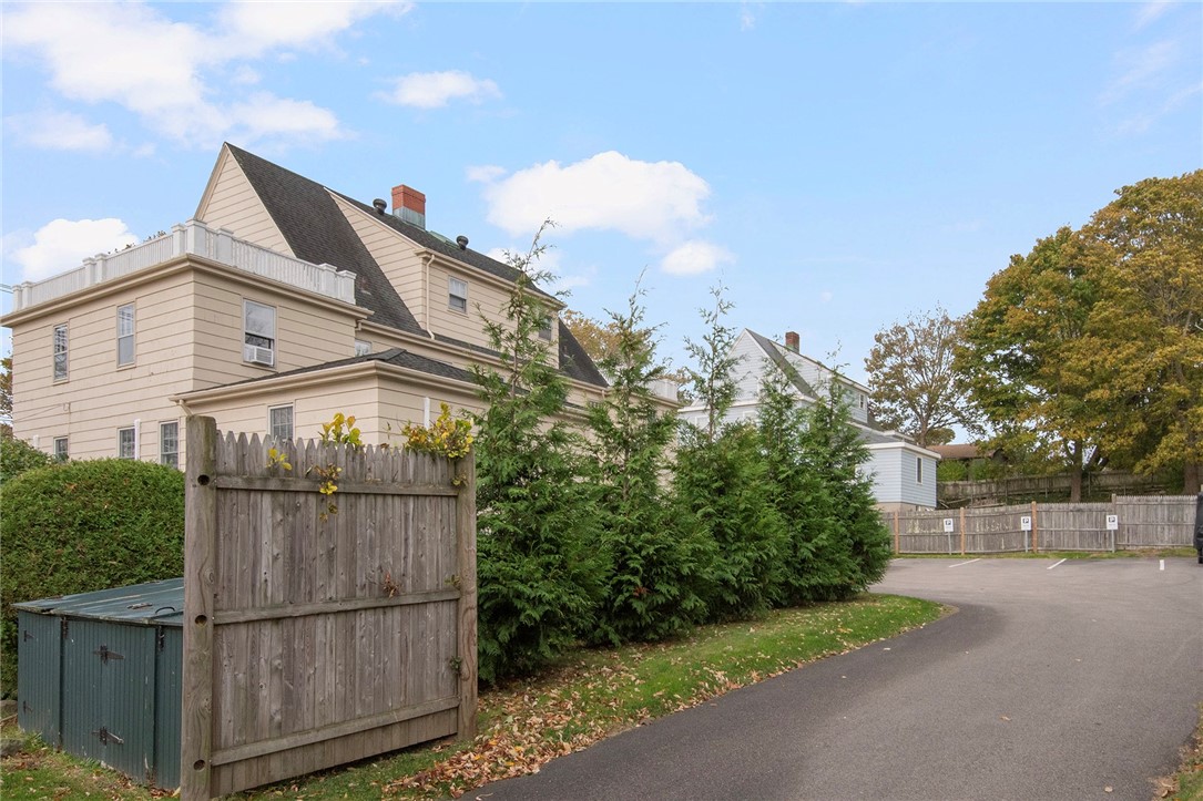 118 Ruggles Avenue 202