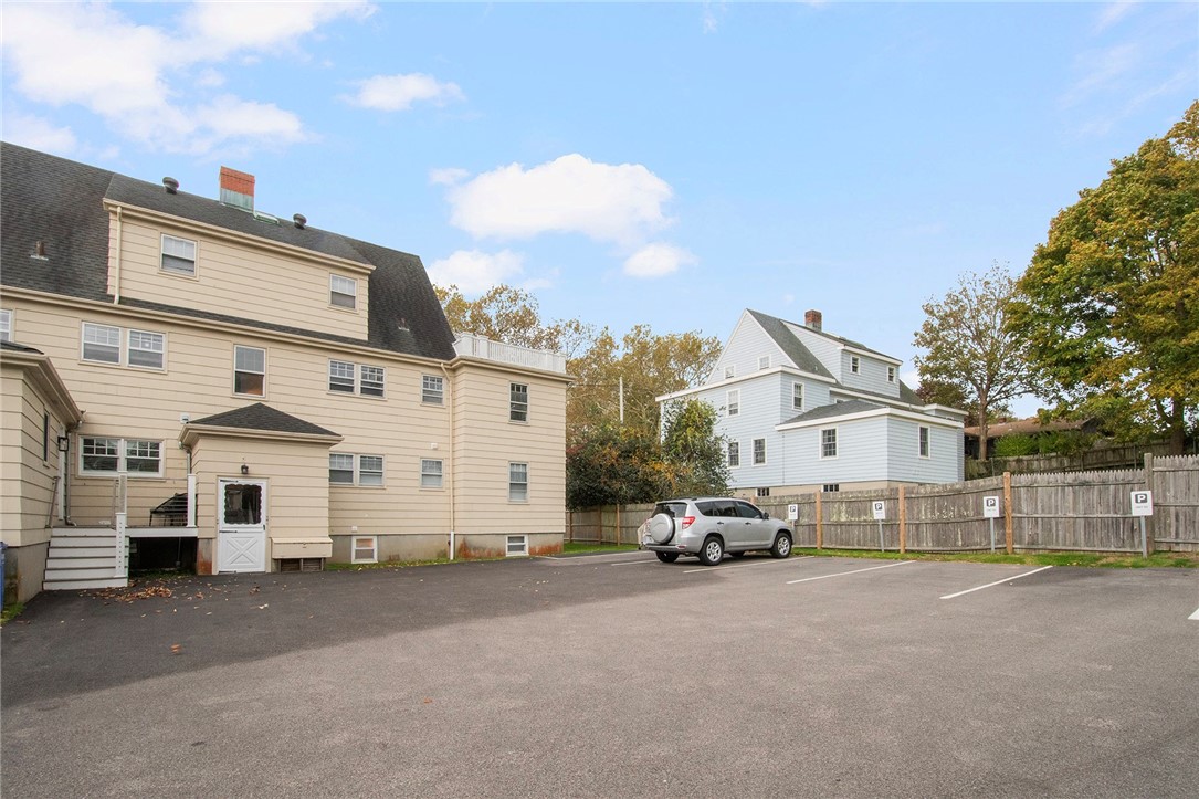 118 Ruggles Avenue 202