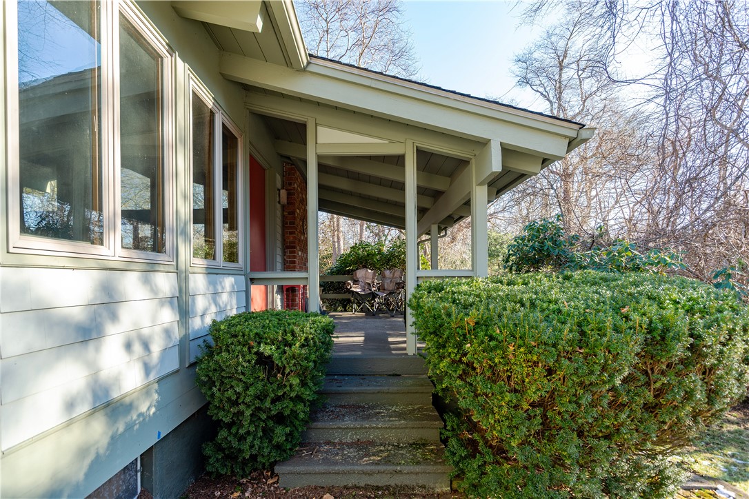 35 Sunset Avenue
