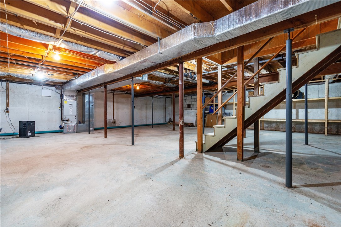35 Sunset Avenue