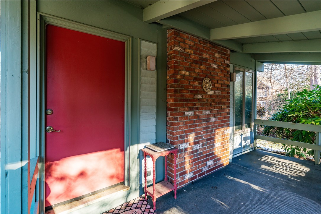 35 Sunset Avenue