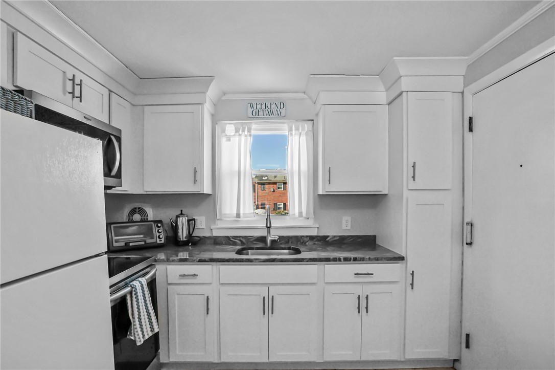 70 Carroll Avenue 310