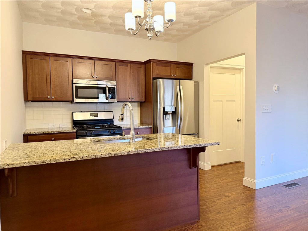 76 Morningside Drive