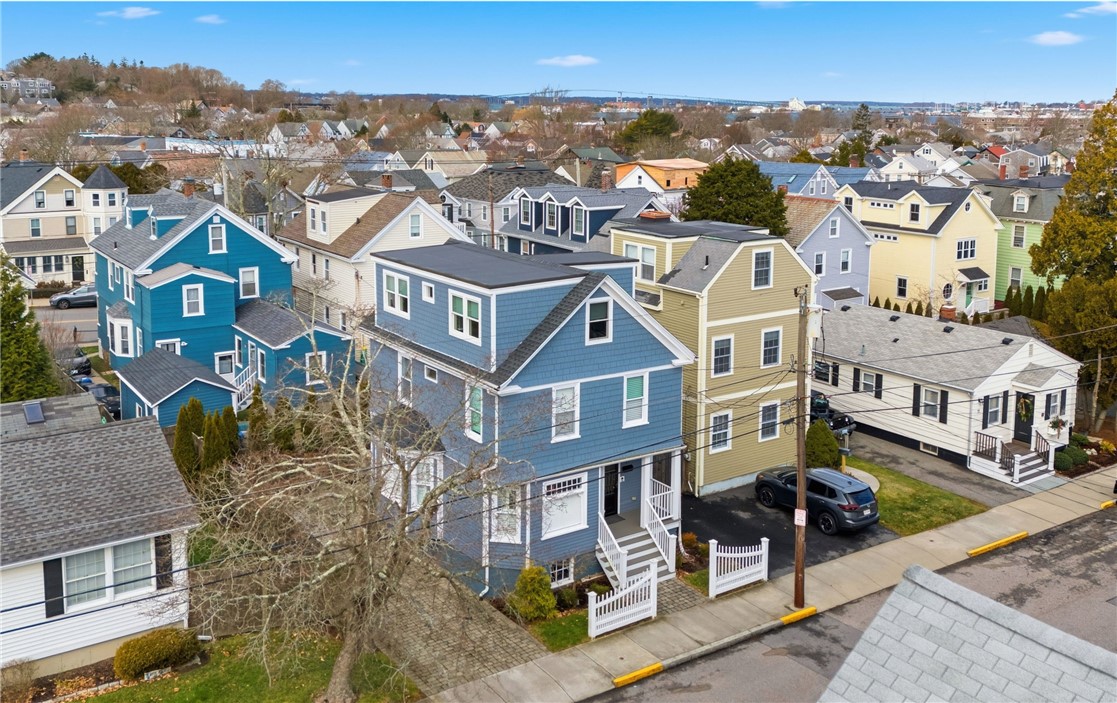 15 Vaughan Avenue