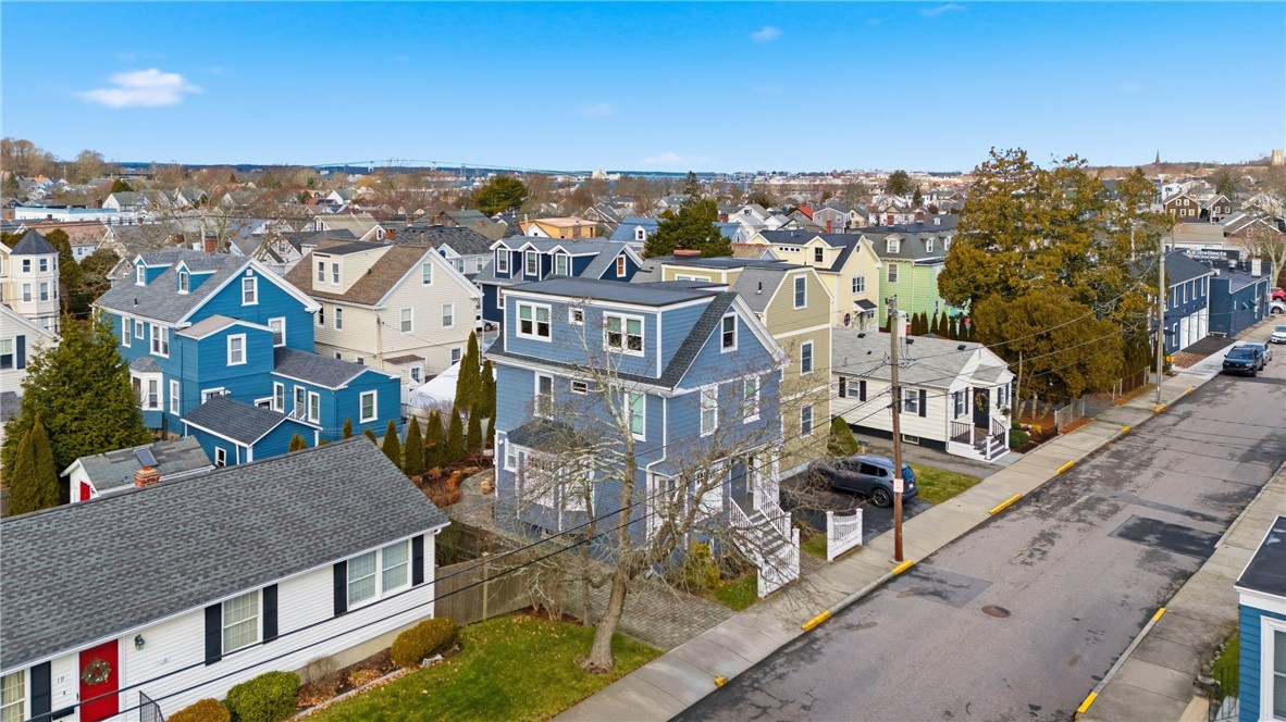 15 Vaughan Avenue