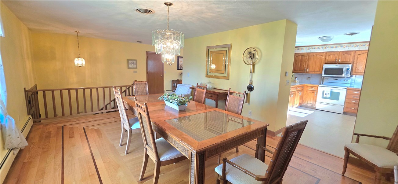 22 GROVE AVENUE Avenue