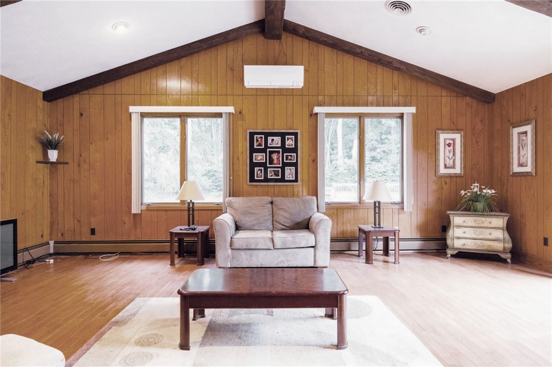 22 GROVE AVENUE Avenue