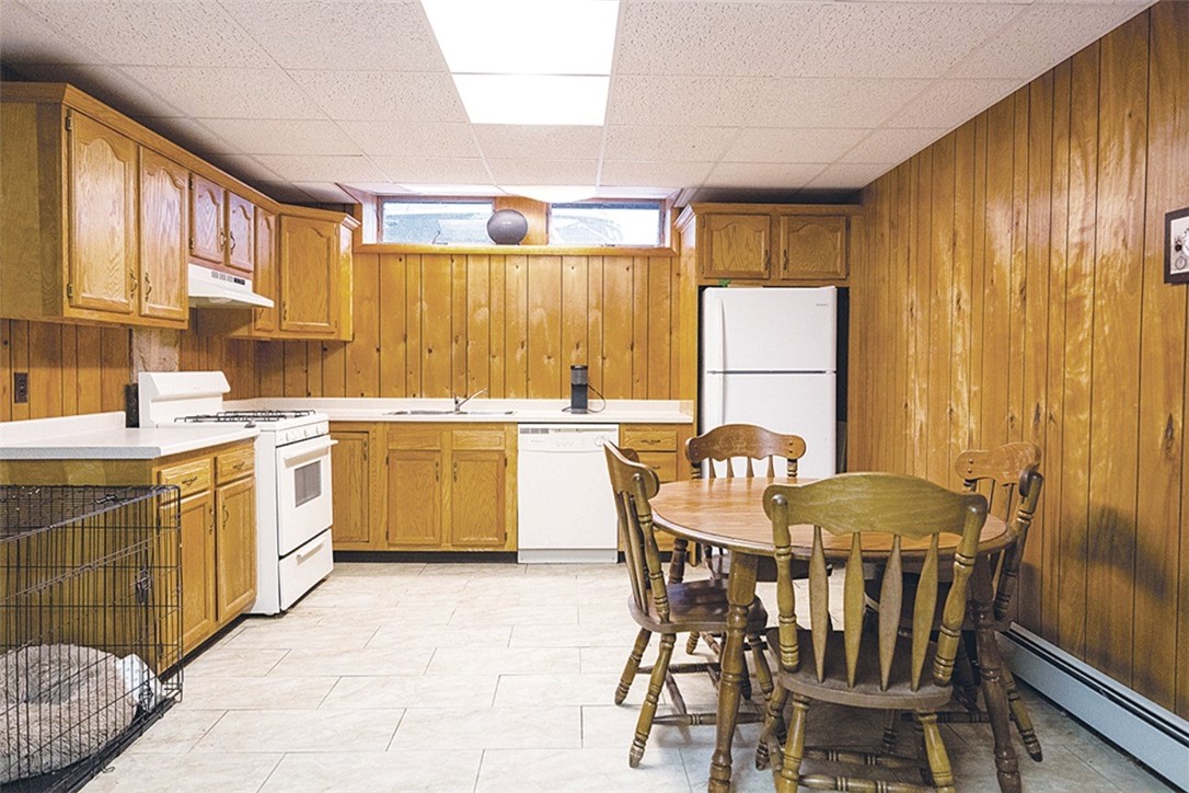 22 GROVE AVENUE Avenue