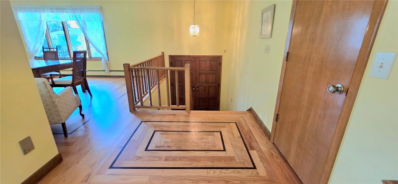 22 GROVE AVENUE Avenue