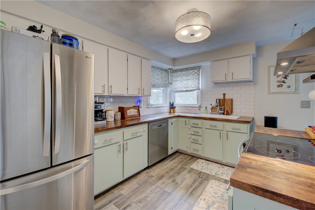 43 Viking Drive