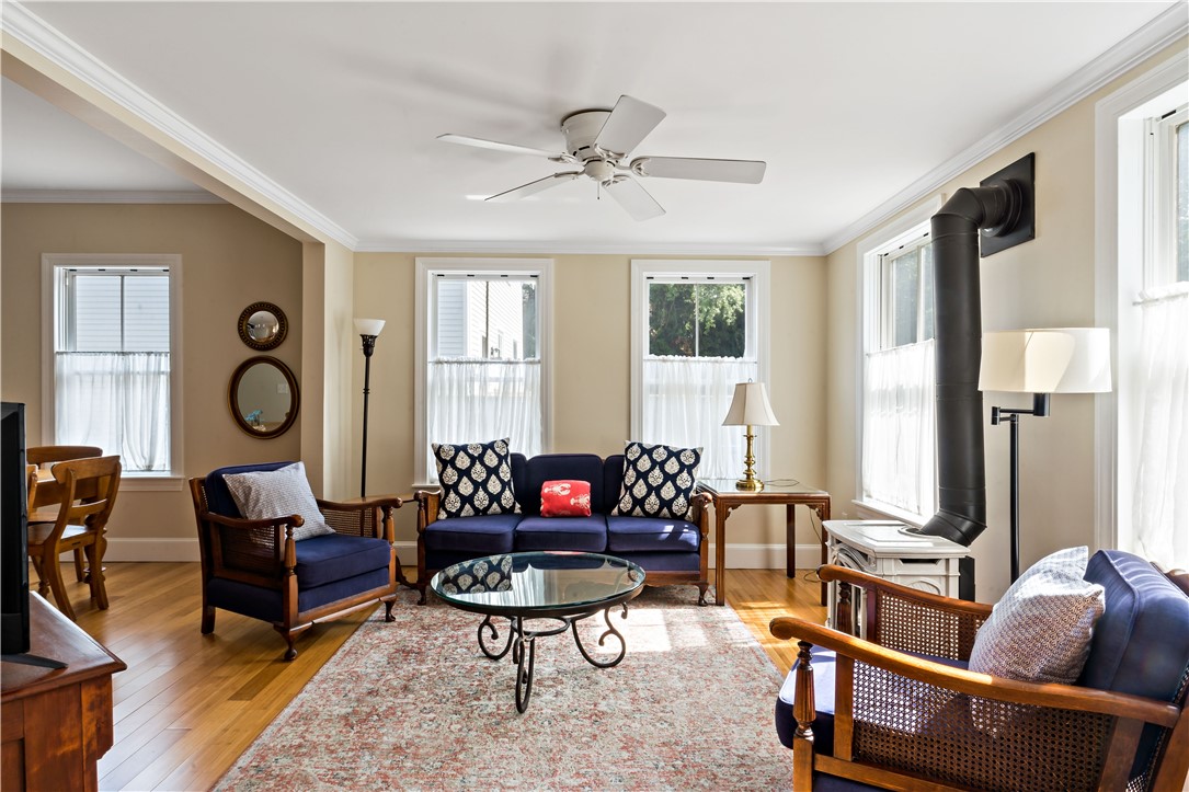 6 Gladding Court 1
