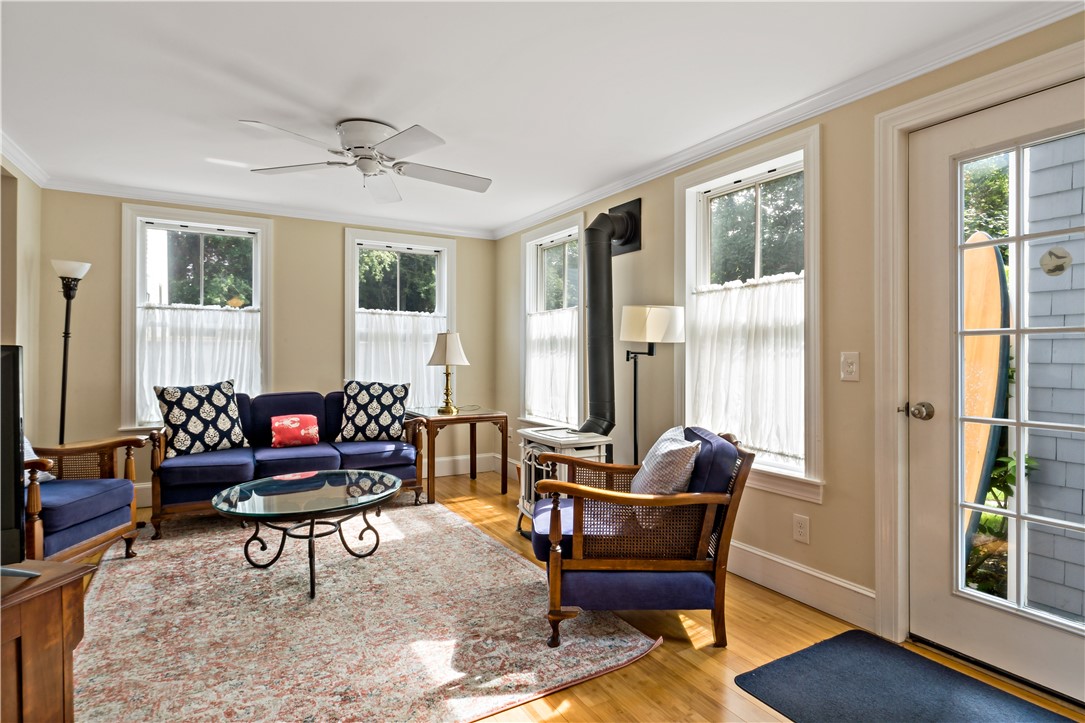 6 Gladding Court 1
