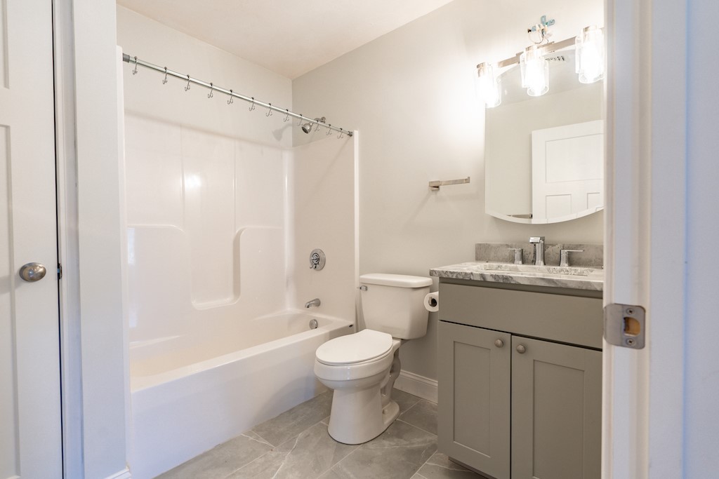 100 Brentwood Avenue