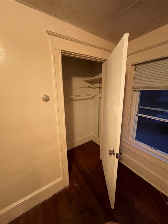 505 Bullocks Point Avenue 4