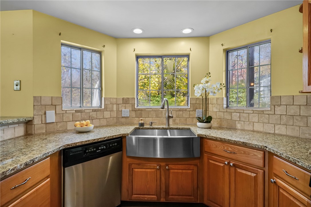 15 Nipmuc Trail A