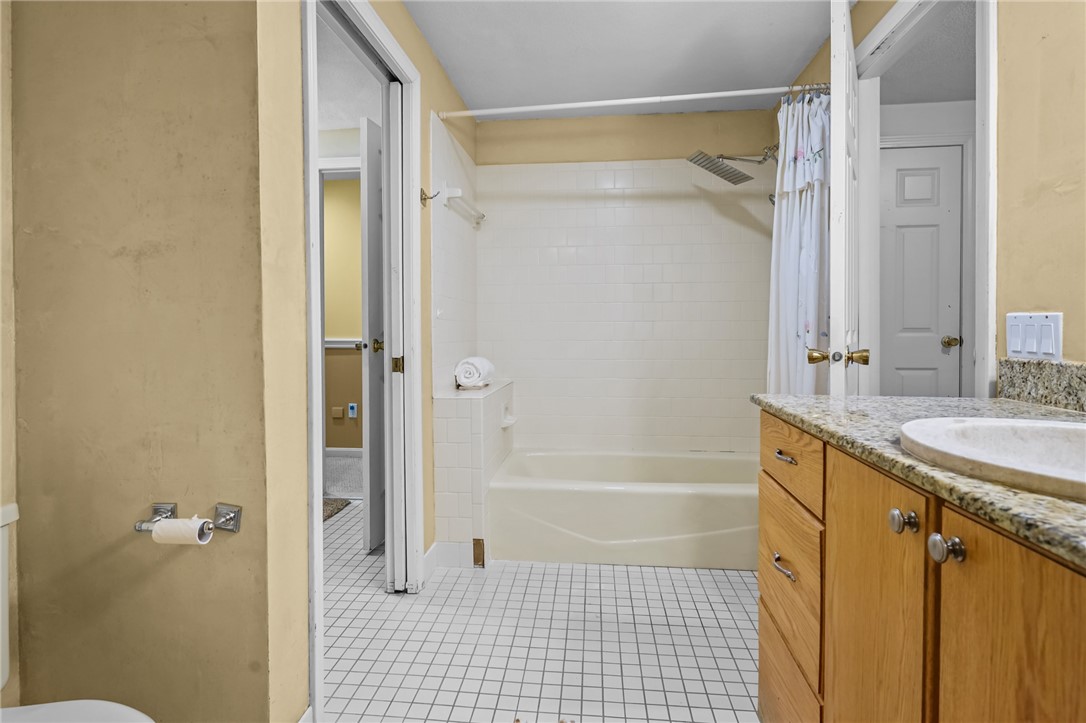 15 Nipmuc Trail A