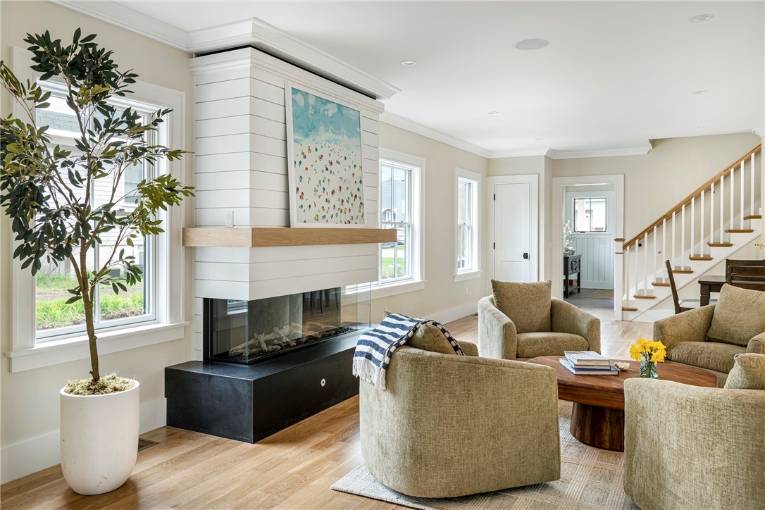 118 Newport Avenue
