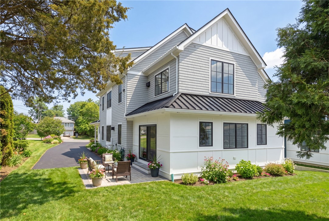 118 Newport Avenue