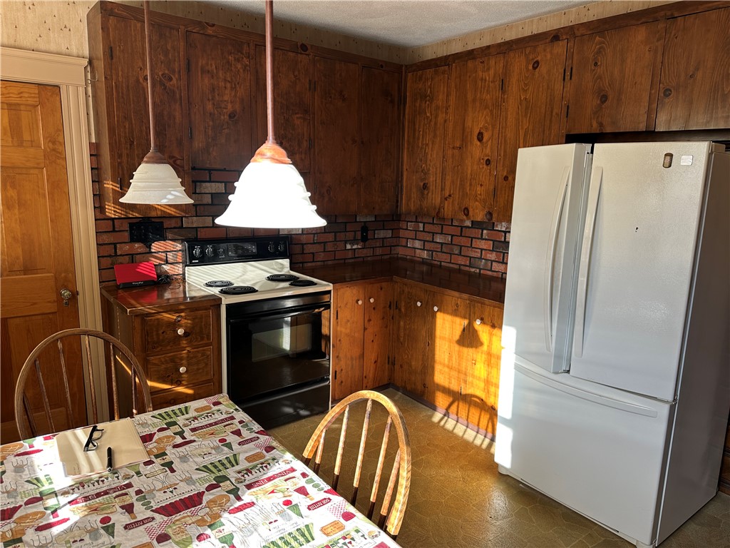47 Clara Avenue