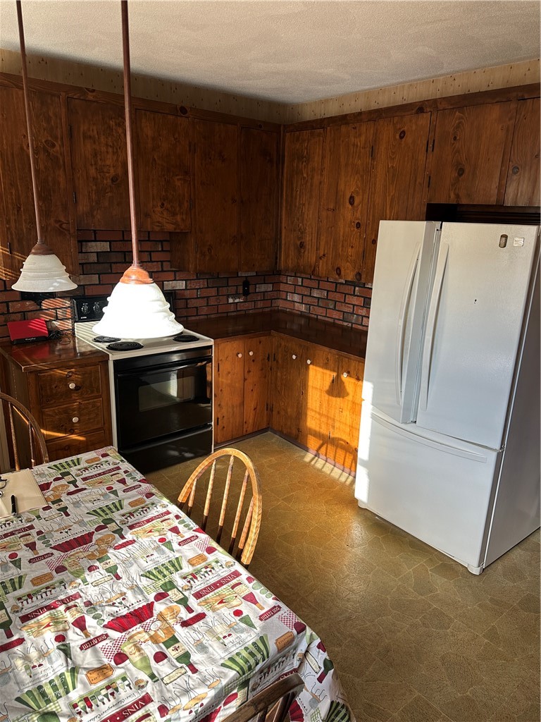 47 Clara Avenue