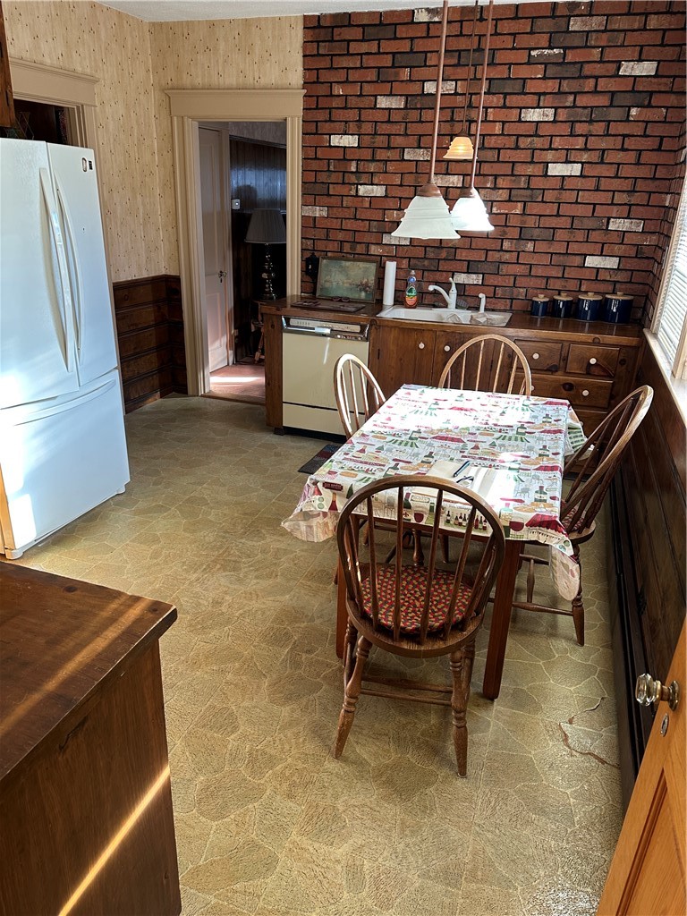 47 Clara Avenue