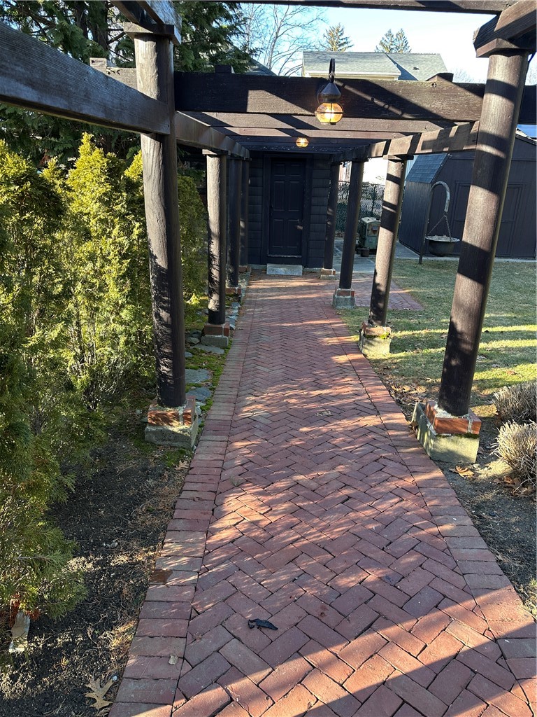 47 Clara Avenue
