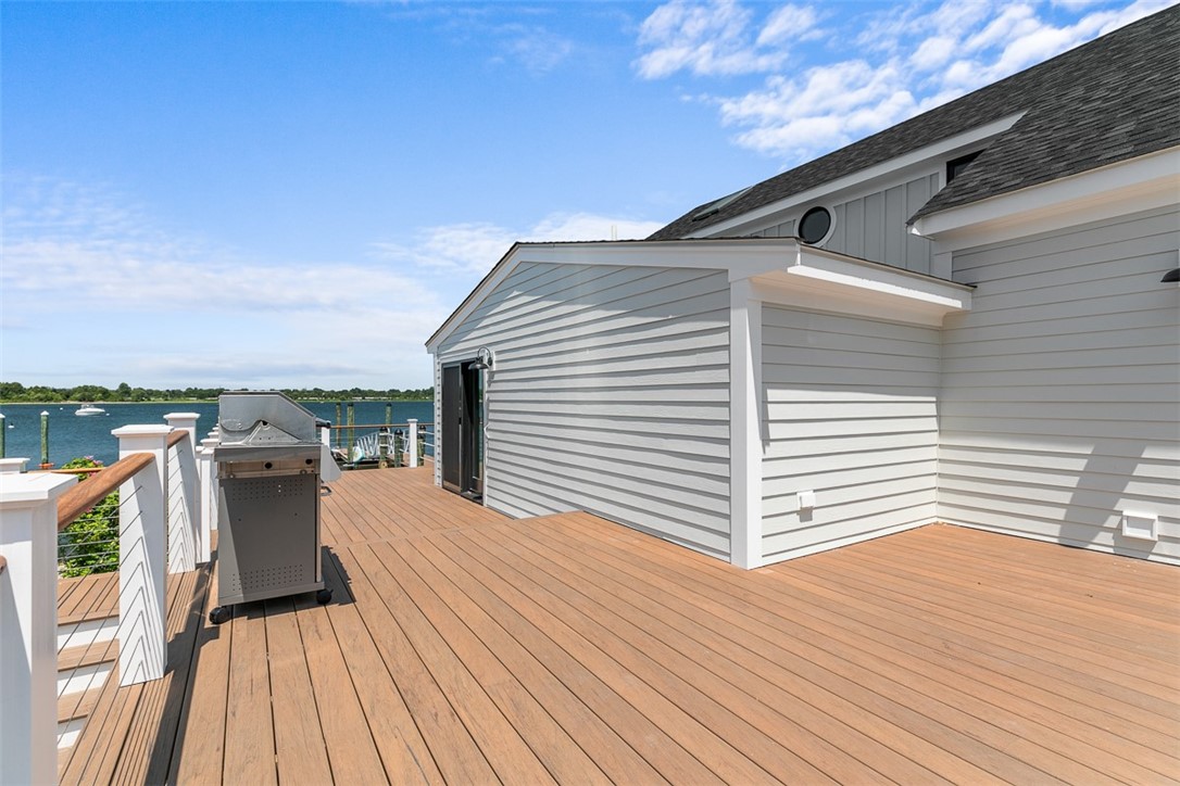 319 Riverside Street