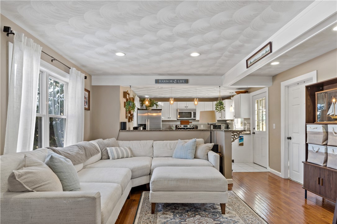 10 Cosett Road