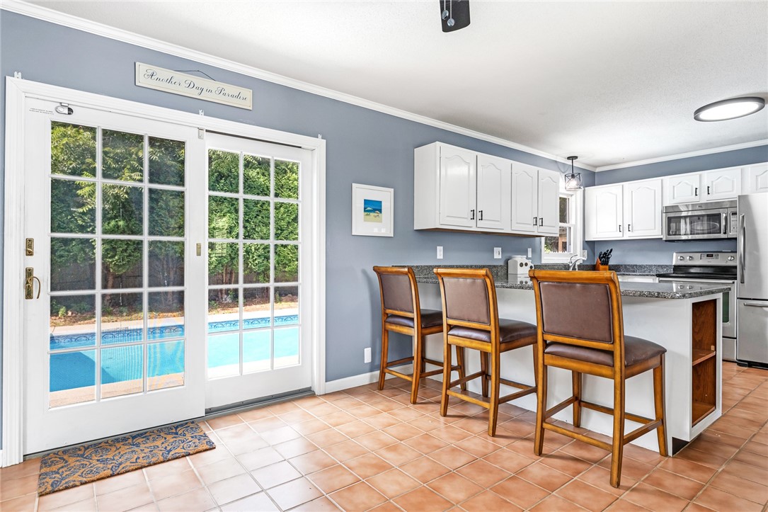 22 Colonial Drive