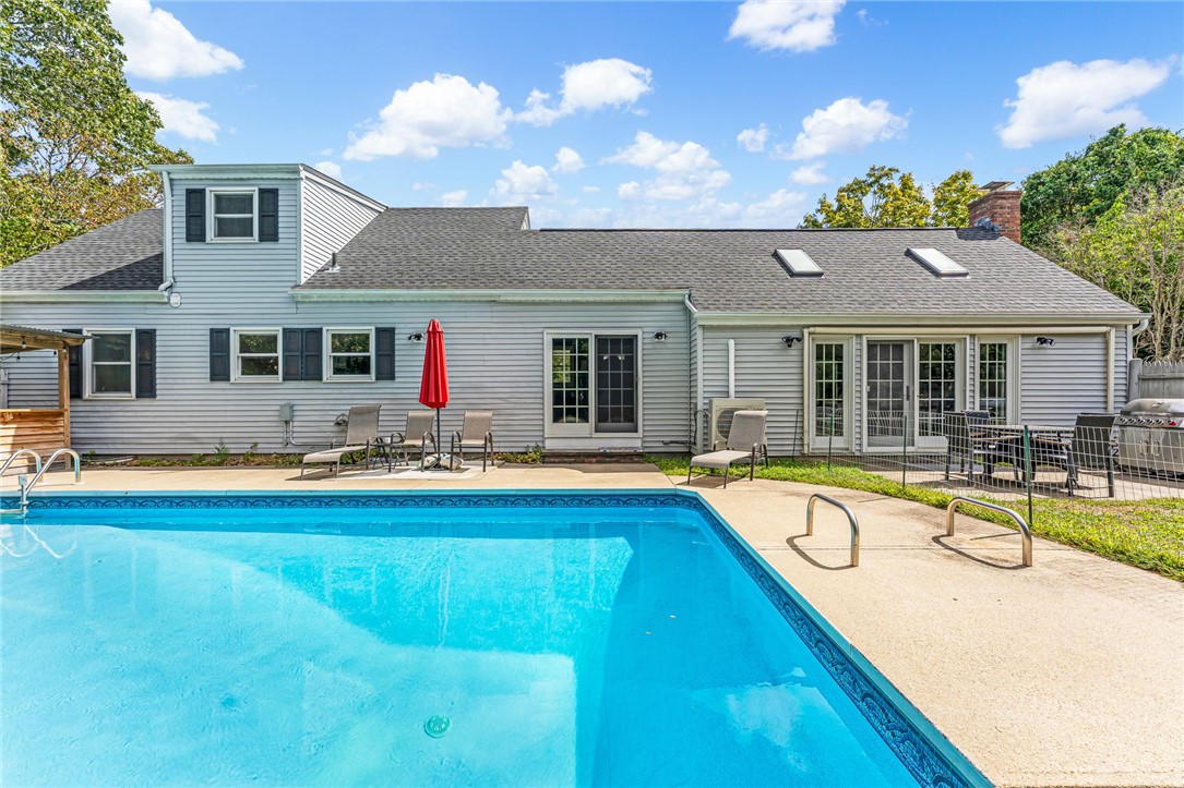 22 Colonial Drive