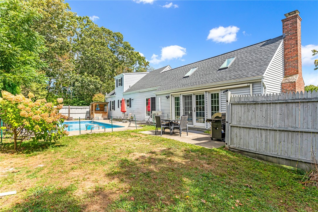 22 Colonial Drive