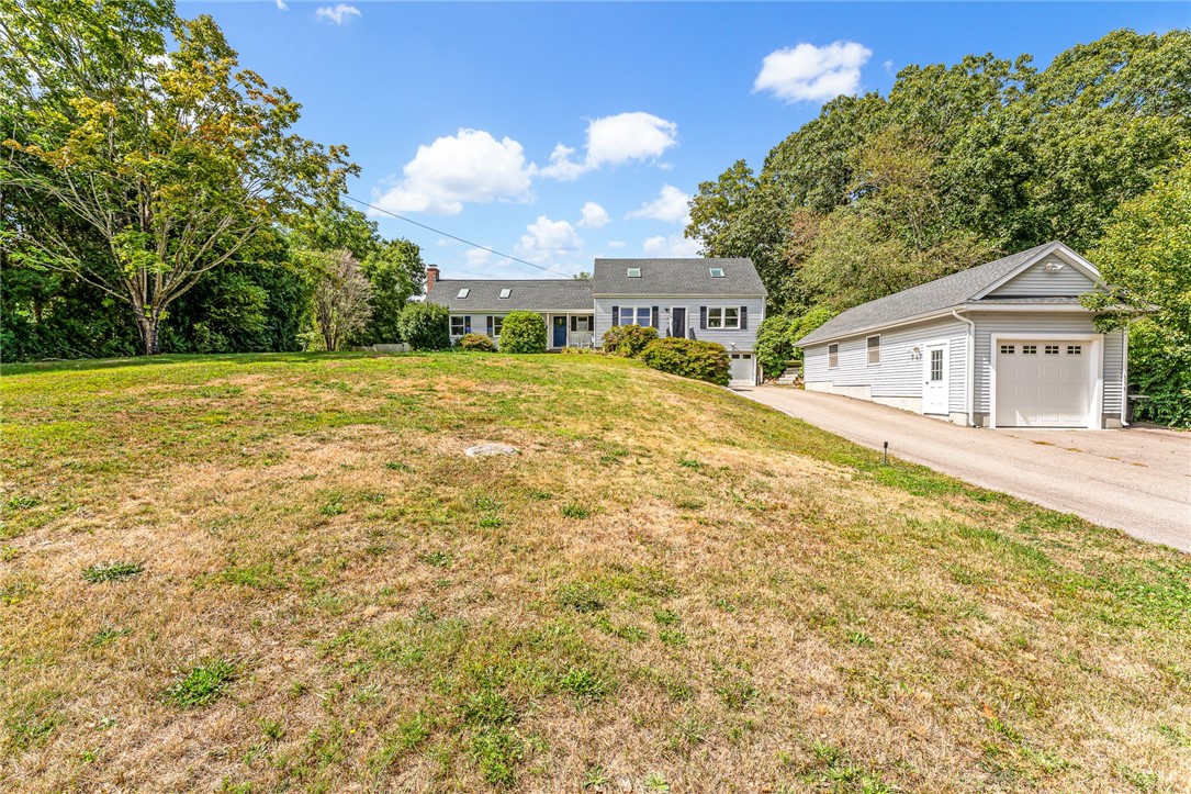 22 Colonial Drive