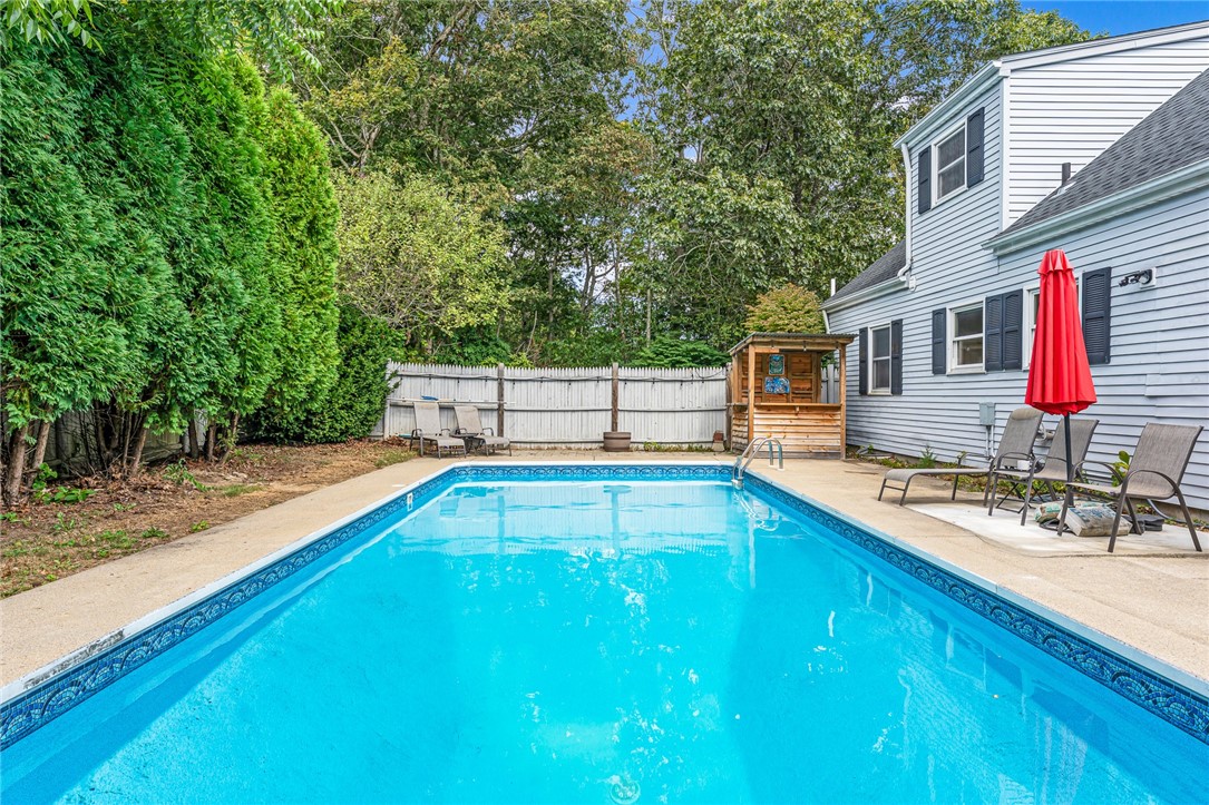 22 Colonial Drive