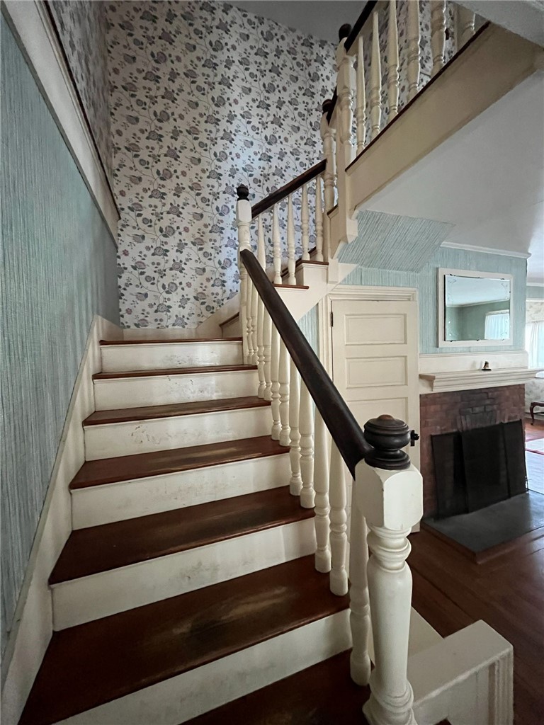 127 Longfellow Road