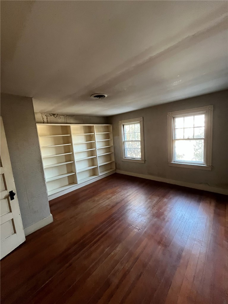 127 Longfellow Road