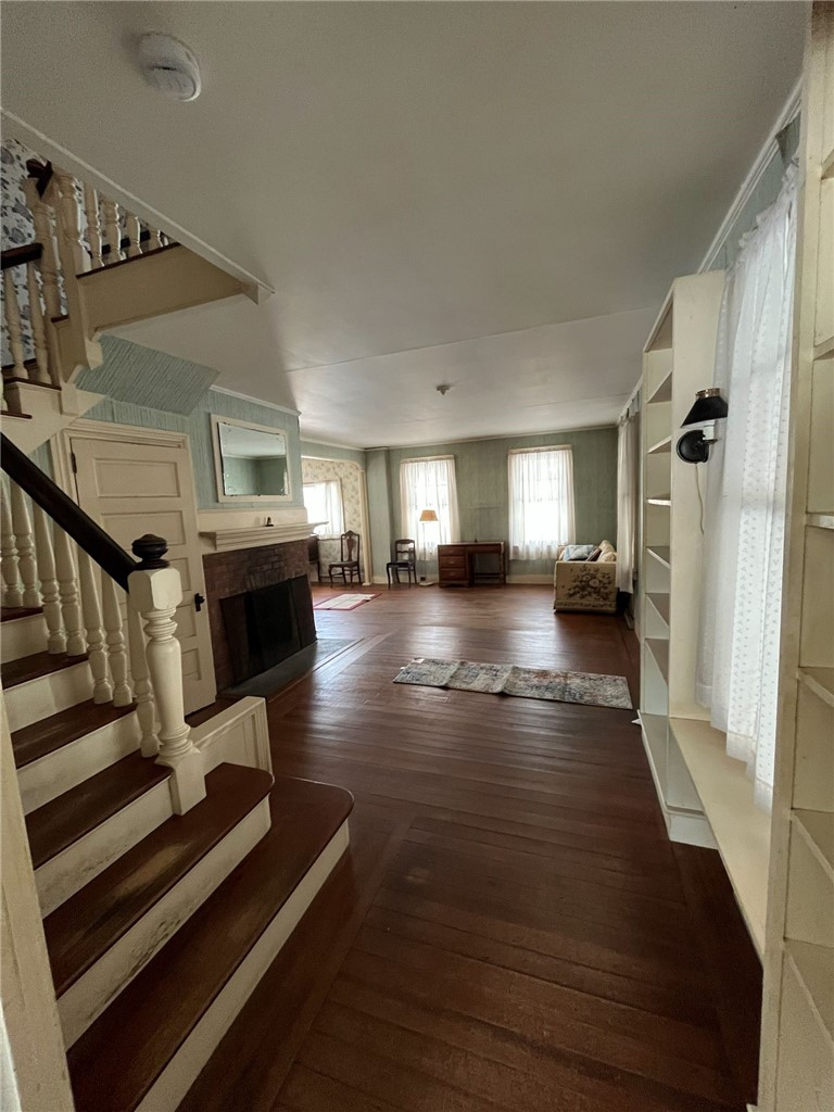 127 Longfellow Road