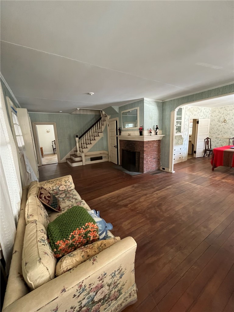 127 Longfellow Road