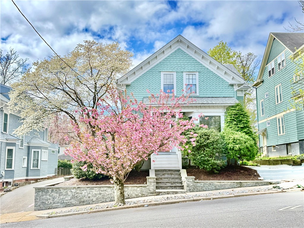 269 Doyle Avenue