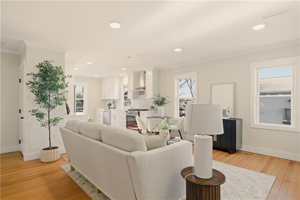 85 Bayview Avenue 1