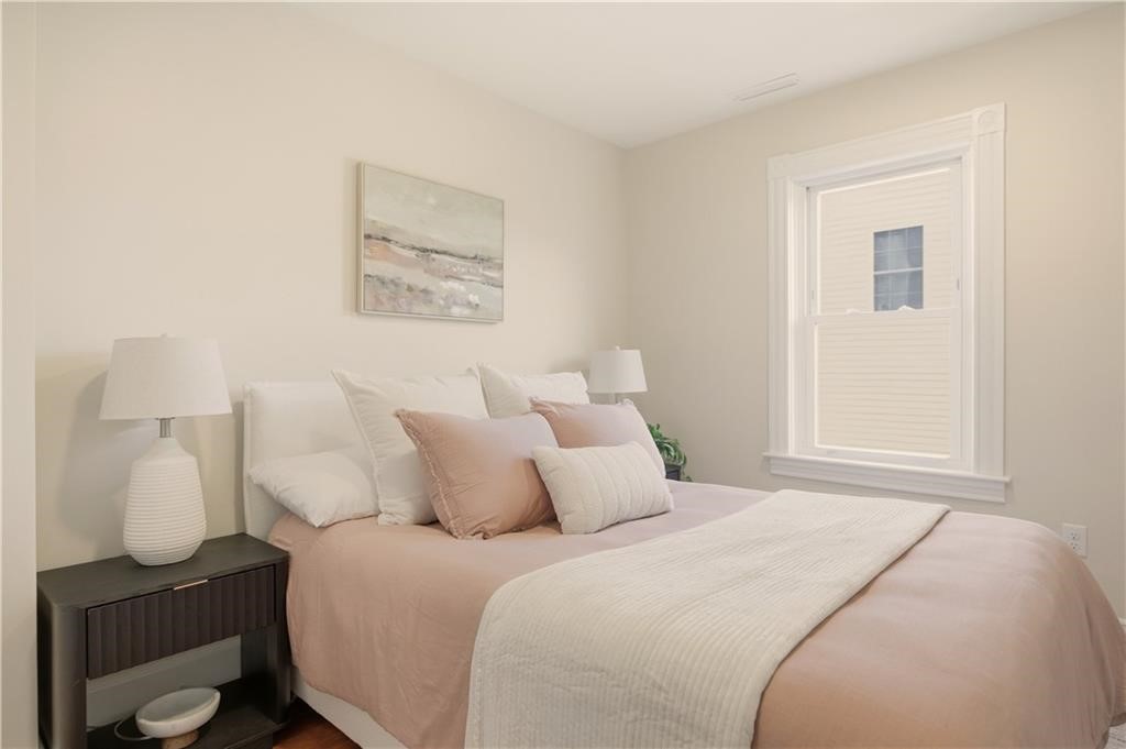 85 Bayview Avenue 1