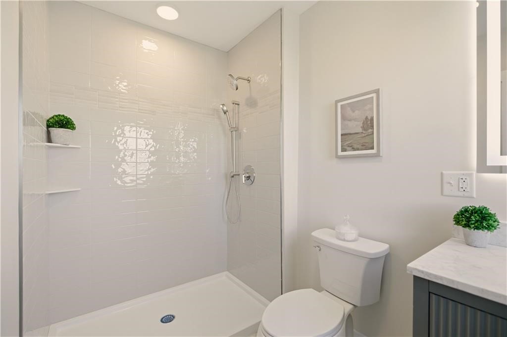 85 Bayview Avenue 1
