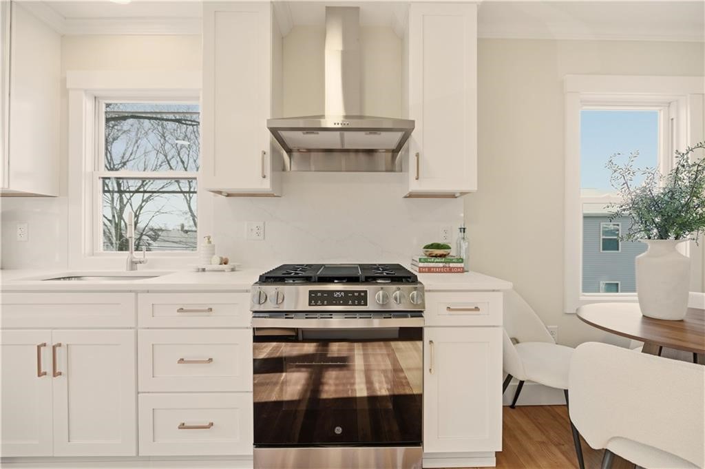 85 Bayview Avenue 1