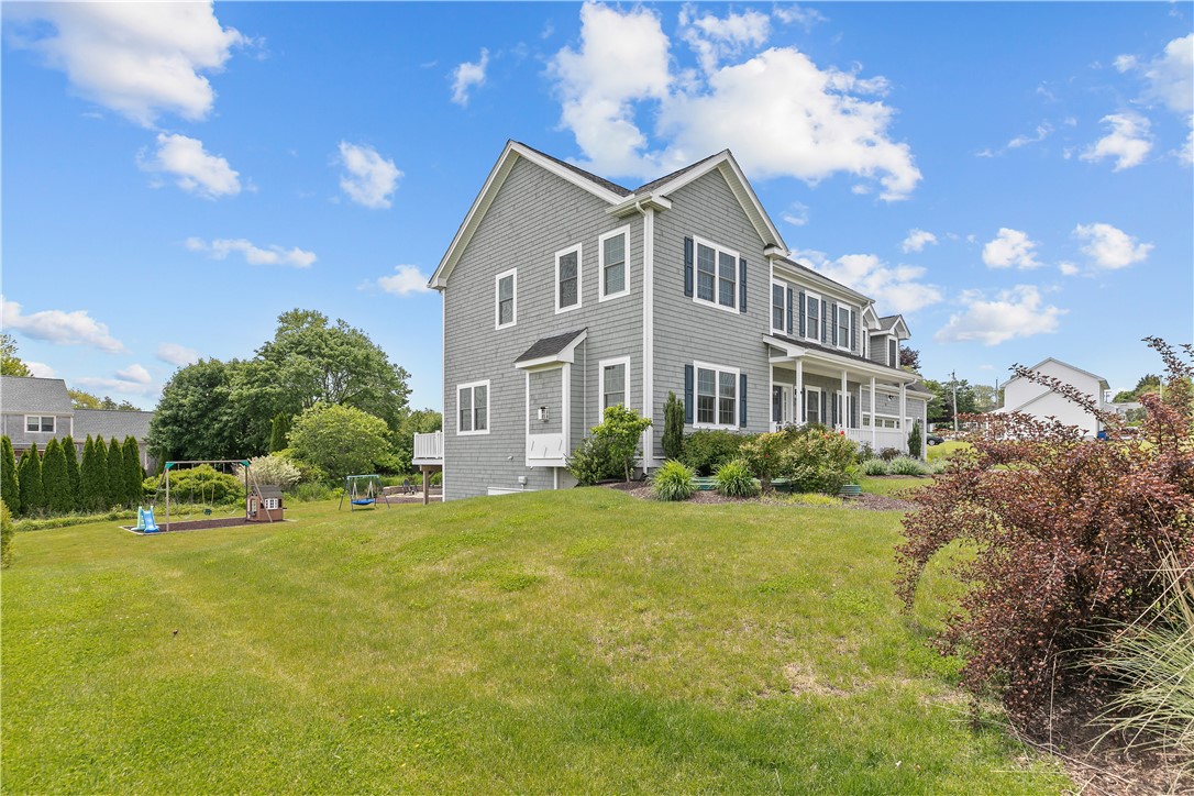 142 Ferreira Avenue