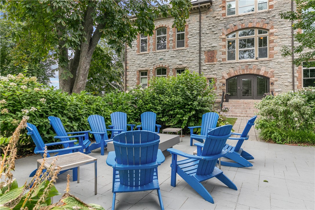 426 Spring Street B101