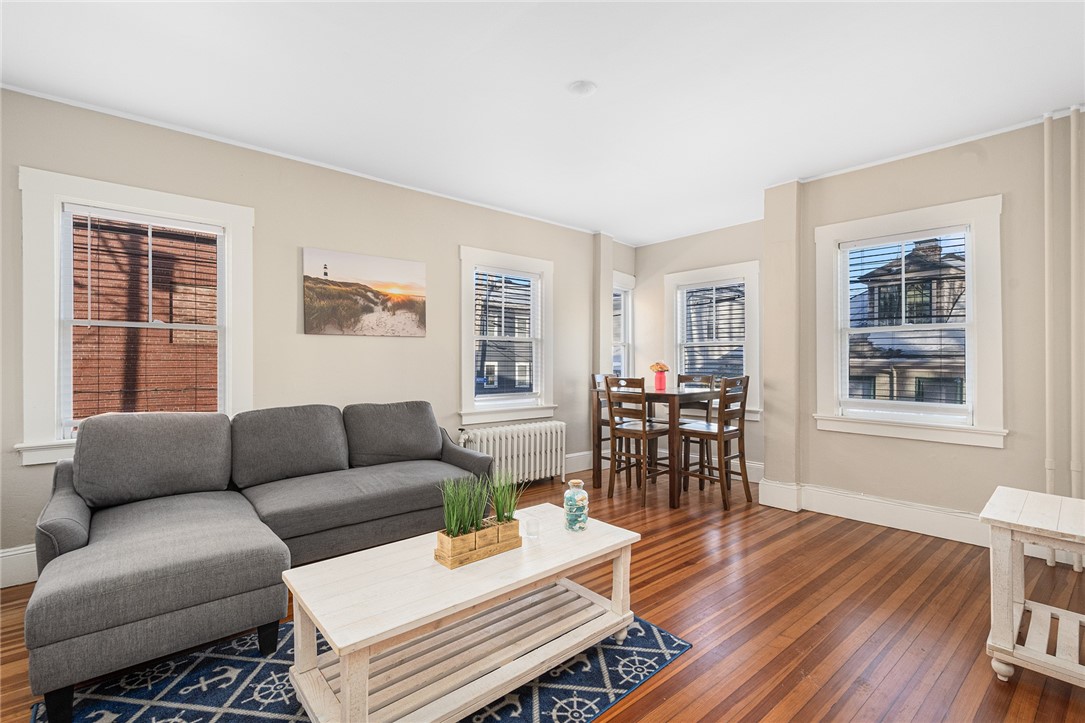 21 Spring Street 2