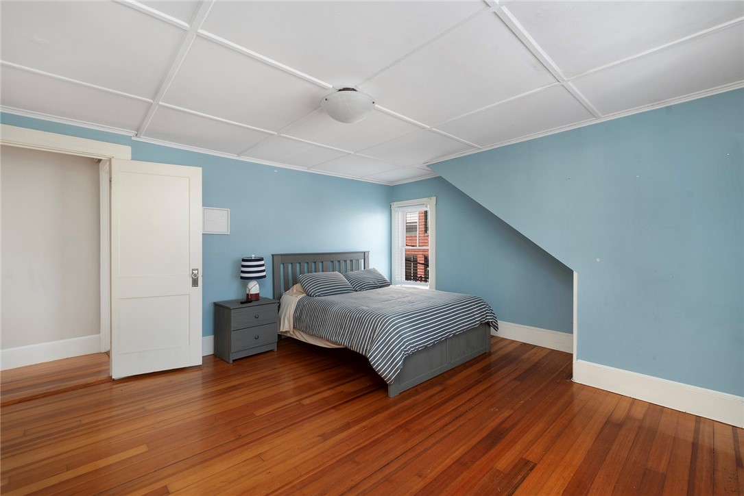 21 Spring Street 3