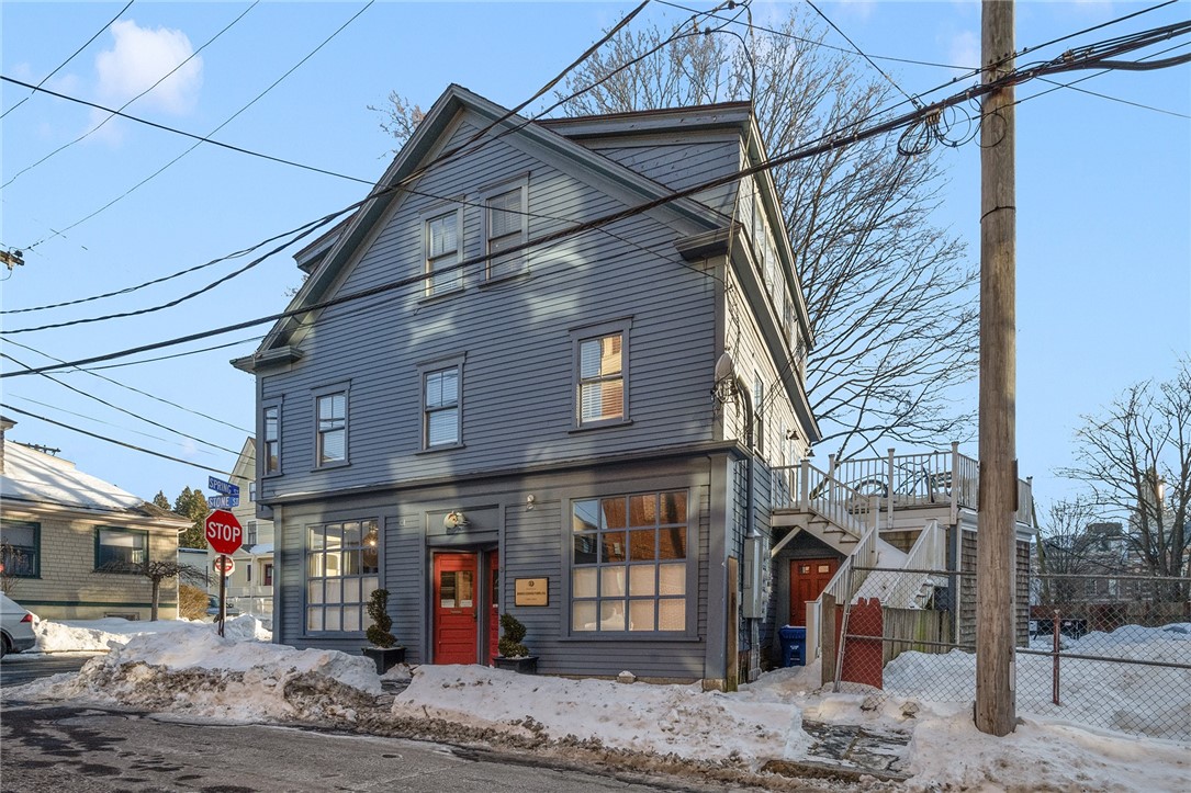 21 Spring Street 3