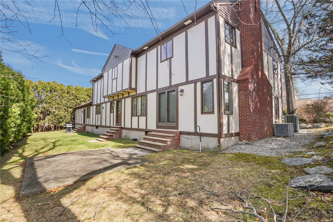 82 Mountain Laurel Drive