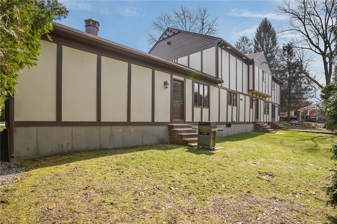 82 Mountain Laurel Drive